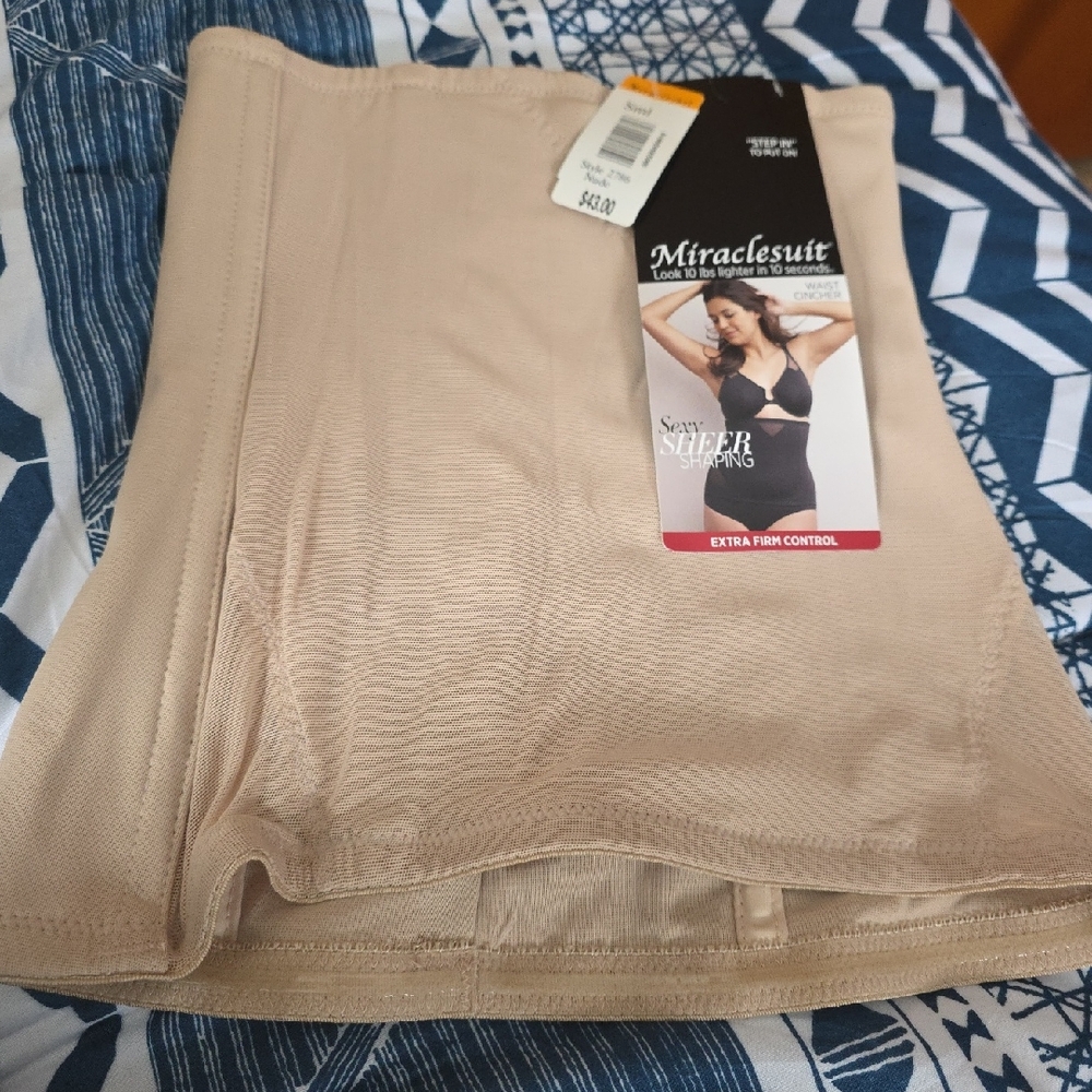Miraclesuit Women's Extra Firm Control Shapewear - Nude